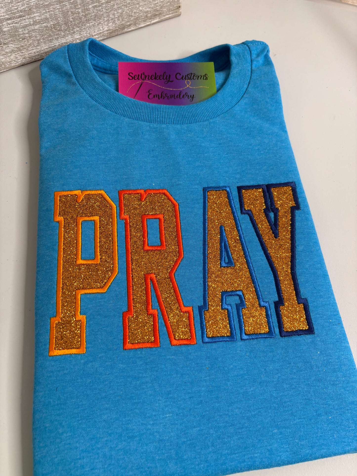 PRAY Appliqué T-Shirt