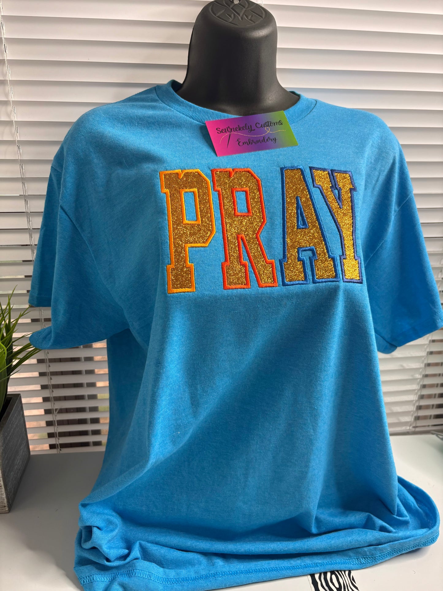 PRAY Appliqué T-Shirt