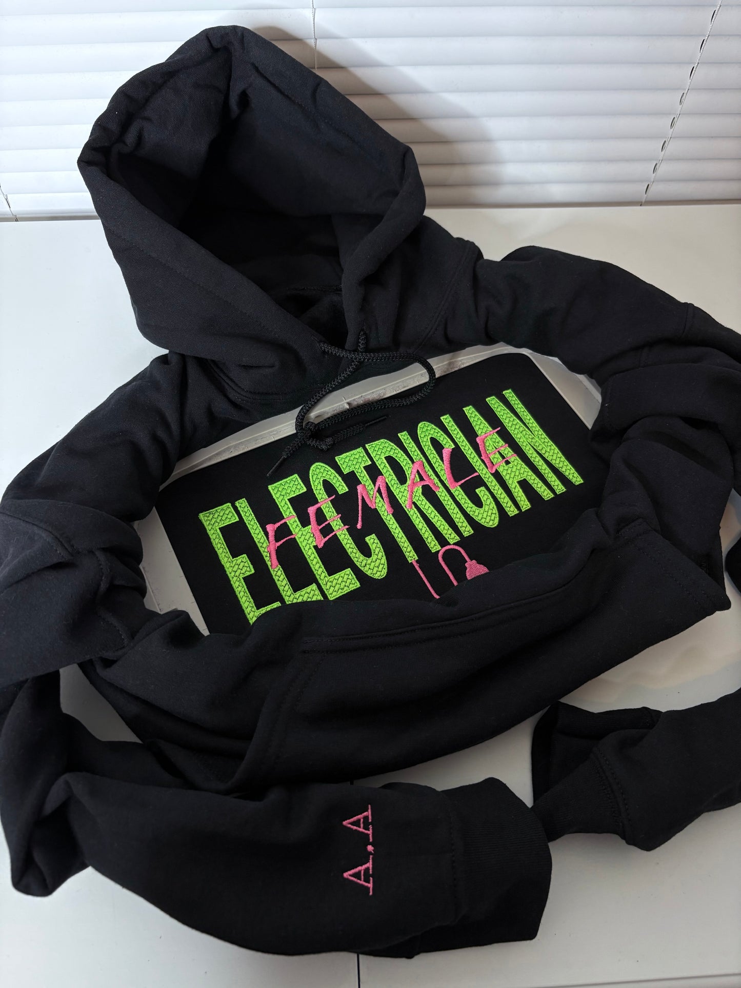 PERSONALIZED PULLOVER/HOODIE
