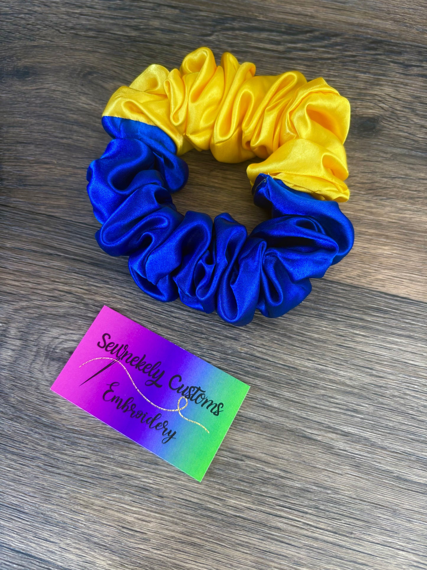 SCRUNCHIES🎀
