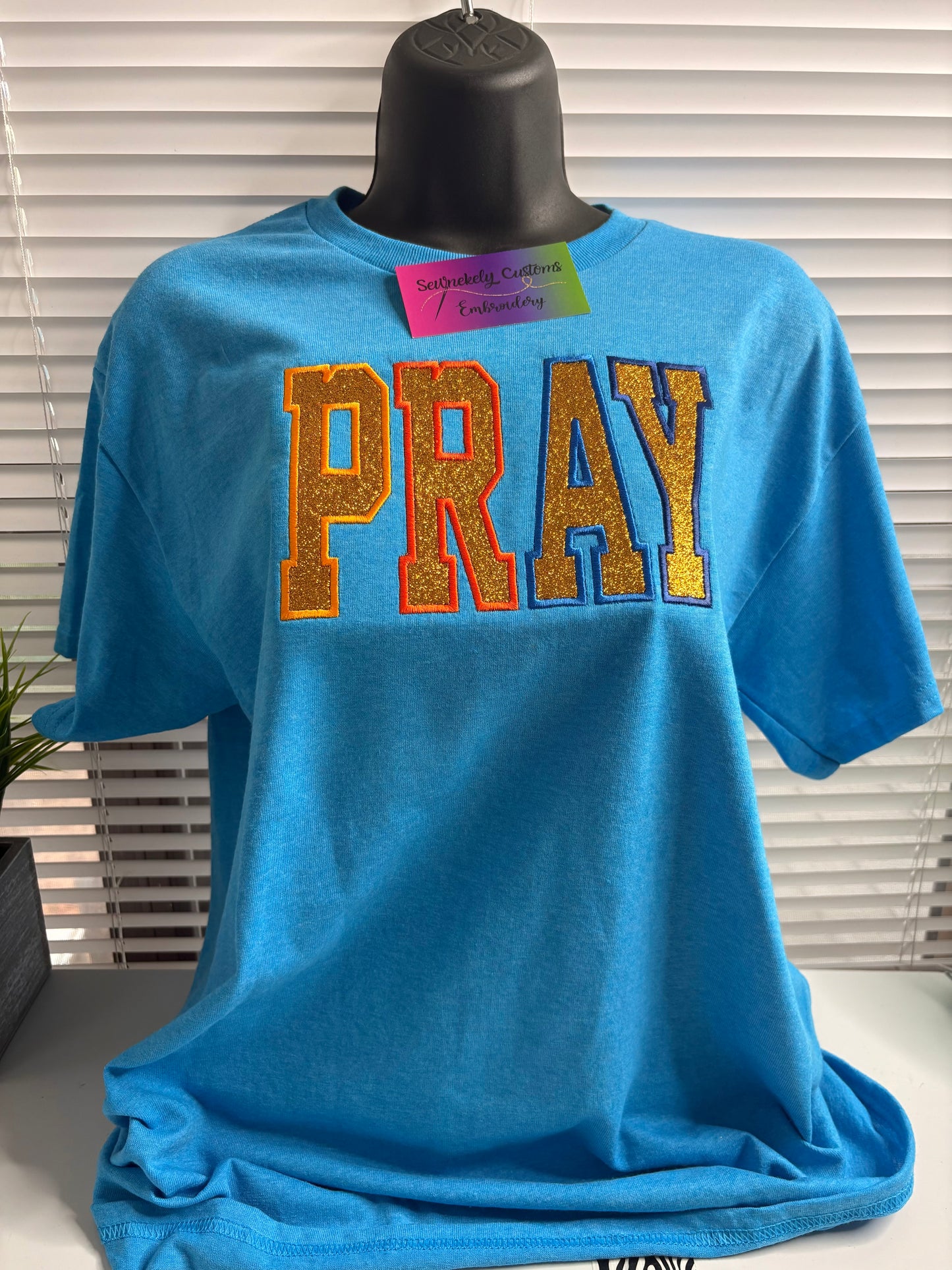 PRAY Appliqué T-Shirt