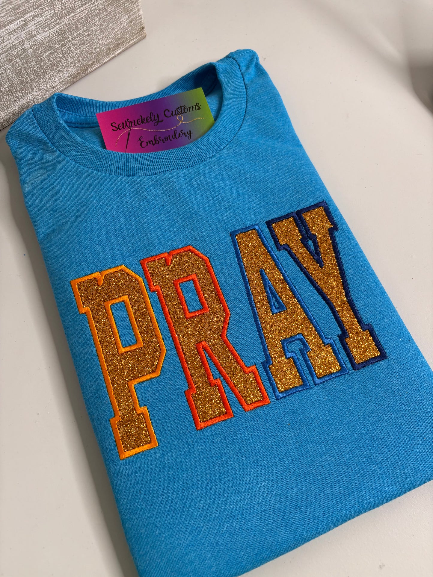 PRAY Appliqué T-Shirt