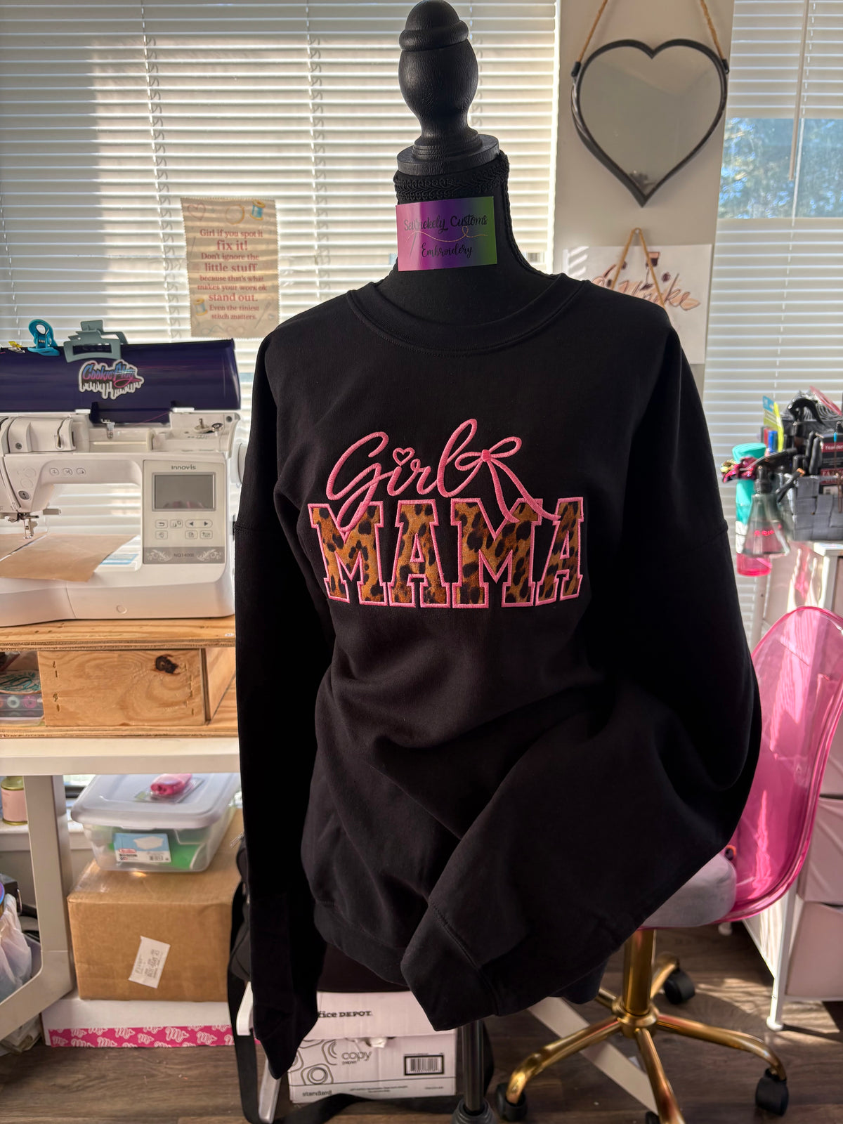 The Girl Mama Leopard Appliqué Sweatshirt 🎀🐆